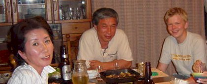Lars og mr&mrs Kano 8.jpg (25327 bytes)